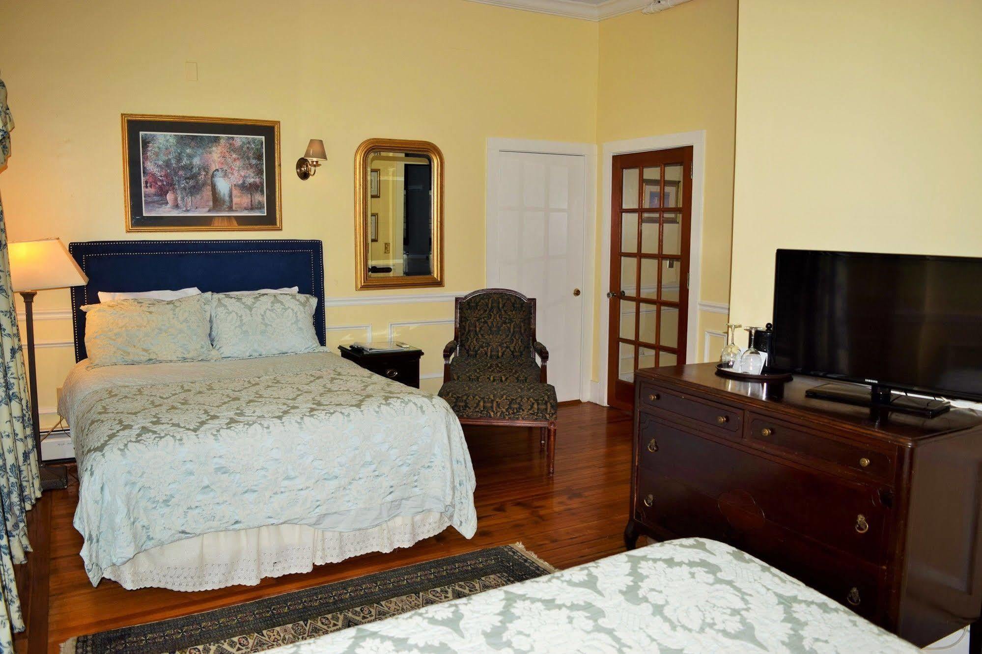 Inn On Bellevue (Adults Only) Newport Buitenkant foto