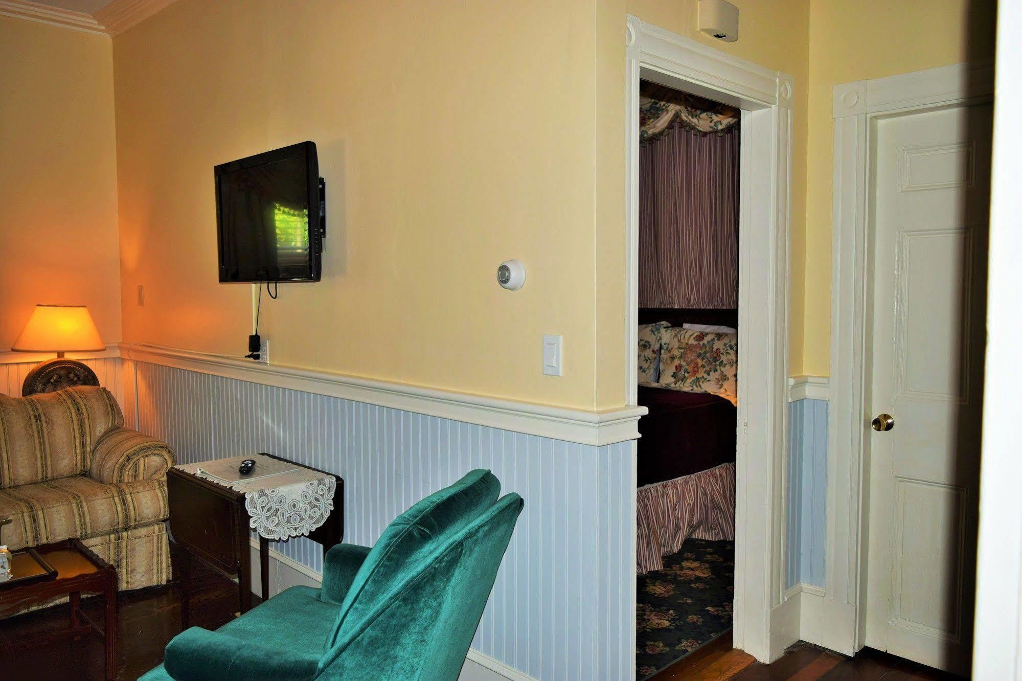 Inn On Bellevue (Adults Only) Newport Buitenkant foto